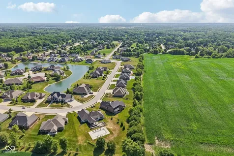 134 Lakeside Drive Pittsboro IN 46167