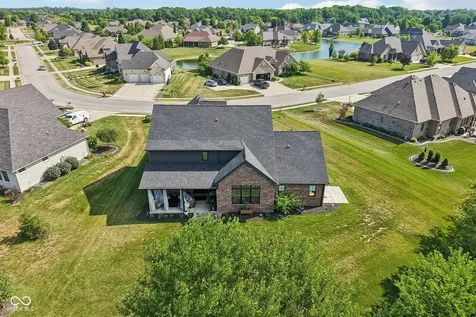 134 Lakeside Drive Pittsboro IN 46167
