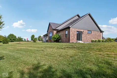 134 Lakeside Drive Pittsboro IN 46167
