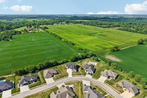 134 Lakeside Drive Pittsboro IN 46167