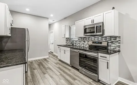 3239-3241 Boulevard Place Indianapolis IN 46208