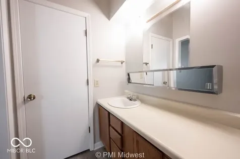 120 E King Avenue Franklin IN 46131