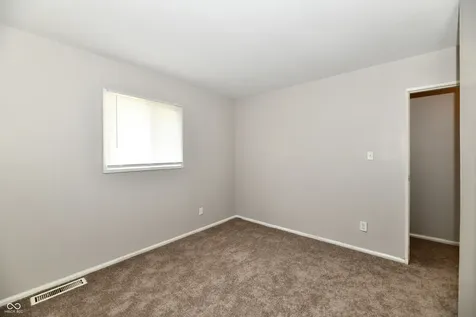 3060 Midvale Drive Indianapolis IN 46222