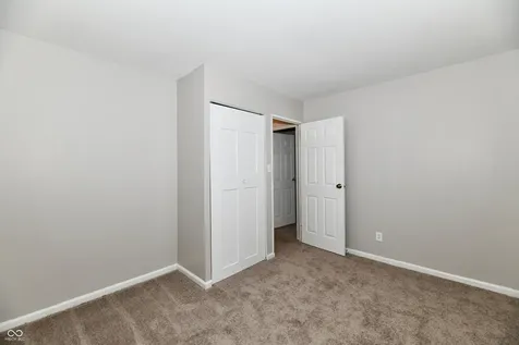 3060 Midvale Drive Indianapolis IN 46222