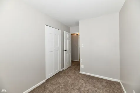 3060 Midvale Drive Indianapolis IN 46222