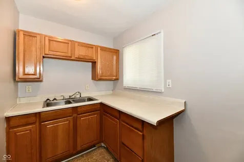 3060 Midvale Drive Indianapolis IN 46222