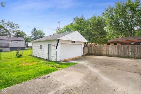 1511 N Dukane Way Indianapolis IN 46214