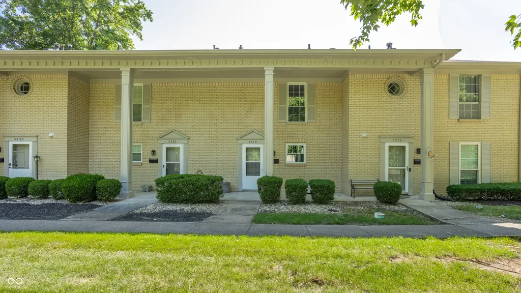 5518 Greenview Drive Indianapolis IN 46220