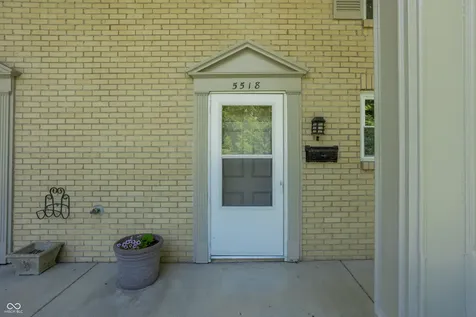 5518 Greenview Drive Indianapolis IN 46220