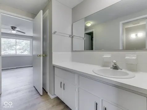 1014 Greenwood Trail E Greenwood IN 46142