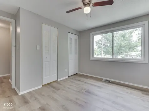 1014 Greenwood Trail E Greenwood IN 46142