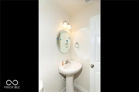 5606 Beale Street Plainfield IN 46168