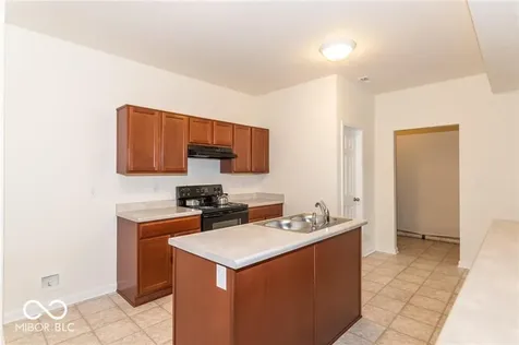 5606 Beale Street Plainfield IN 46168