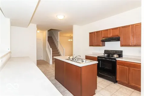 5606 Beale Street Plainfield IN 46168