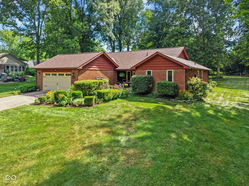 1901 Skyline Drive Greenwood IN 46143
