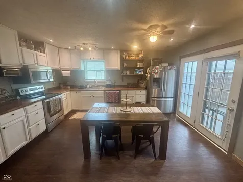 1157 Fielding Lane Franklin IN 46131