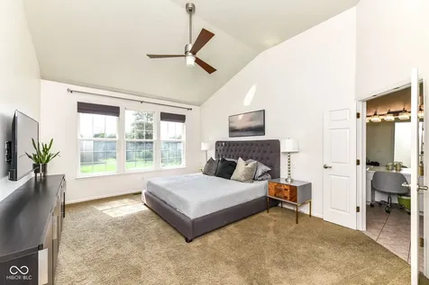 11834 Gray Eagle Drive Fishers IN 46037