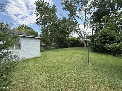 305 N Eaton Avenue Indianapolis IN 46219