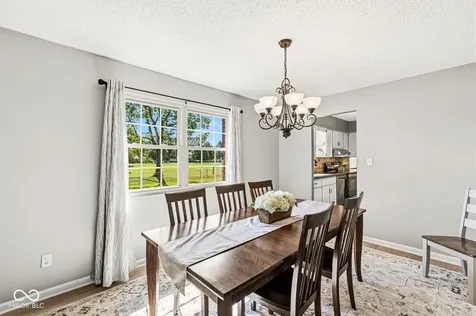 8223 Picadilly Lane Indianapolis IN 46256