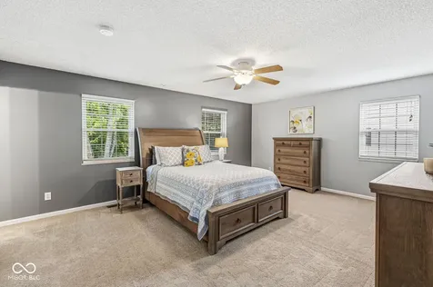 8223 Picadilly Lane Indianapolis IN 46256