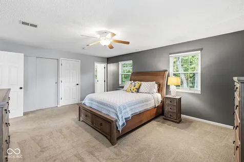 8223 Picadilly Lane Indianapolis IN 46256