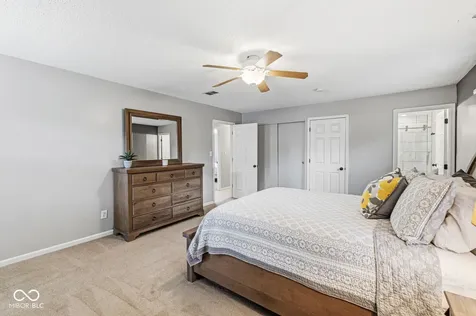 8223 Picadilly Lane Indianapolis IN 46256
