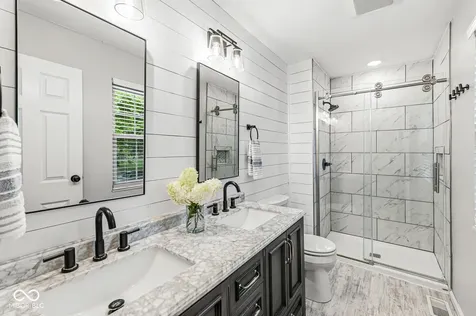 8223 Picadilly Lane Indianapolis IN 46256