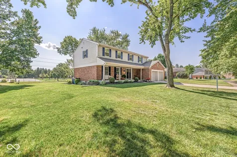 8223 Picadilly Lane Indianapolis IN 46256