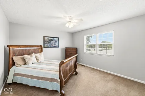 8223 Picadilly Lane Indianapolis IN 46256