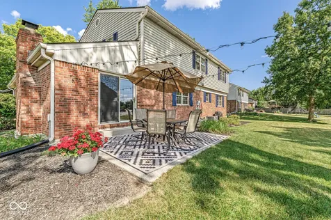 8223 Picadilly Lane Indianapolis IN 46256