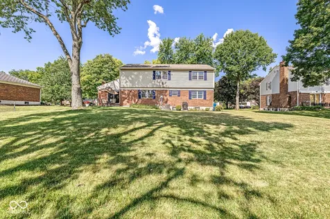8223 Picadilly Lane Indianapolis IN 46256
