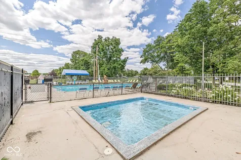 8223 Picadilly Lane Indianapolis IN 46256