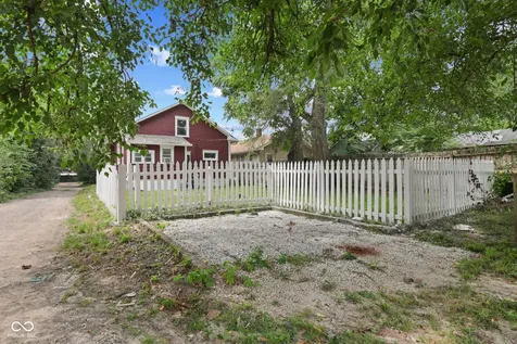 519 N Oakland Avenue Indianapolis IN 46201