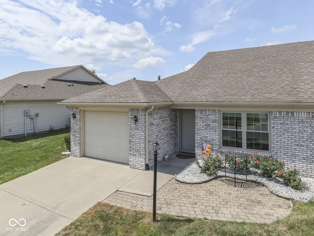 1999 Flamingo Way Franklin IN 46131