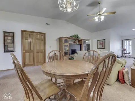 1999 Flamingo Way Franklin IN 46131