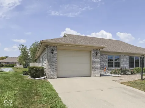 1999 Flamingo Way Franklin IN 46131