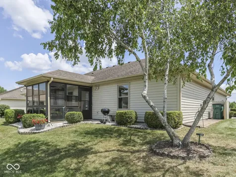 1999 Flamingo Way Franklin IN 46131