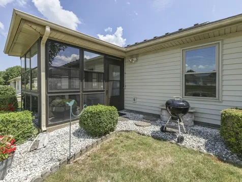 1999 Flamingo Way Franklin IN 46131