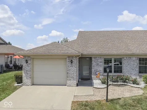1999 Flamingo Way Franklin IN 46131