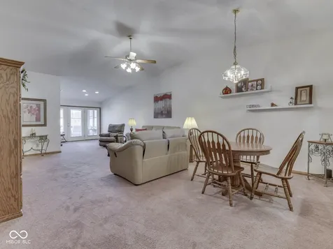 1999 Flamingo Way Franklin IN 46131