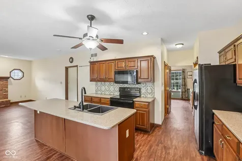 331 N Greenbriar Drive Greenwood IN 46142