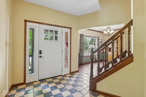 331 N Greenbriar Drive Greenwood IN 46142