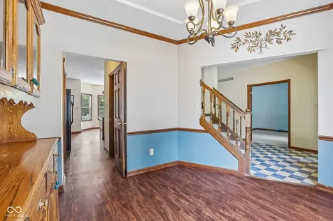 331 N Greenbriar Drive Greenwood IN 46142