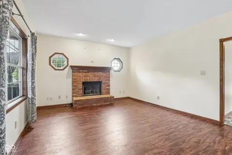 331 N Greenbriar Drive Greenwood IN 46142