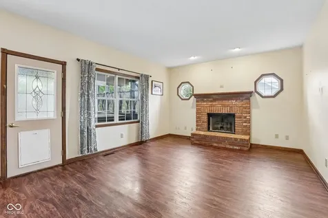 331 N Greenbriar Drive Greenwood IN 46142