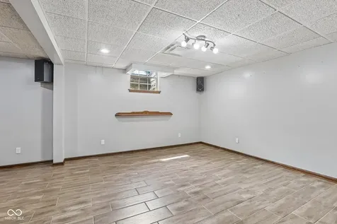331 N Greenbriar Drive Greenwood IN 46142