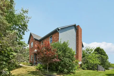 331 N Greenbriar Drive Greenwood IN 46142