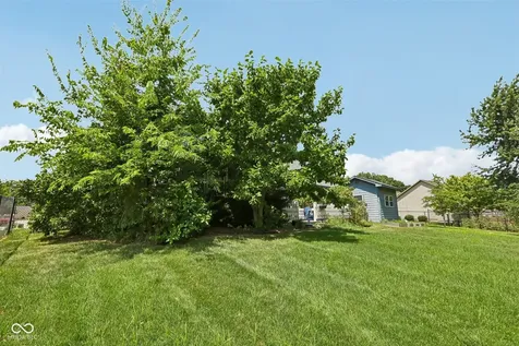 331 N Greenbriar Drive Greenwood IN 46142