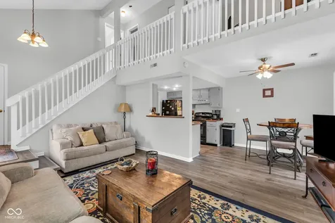 7907 Hunters Path Indianapolis IN 46214