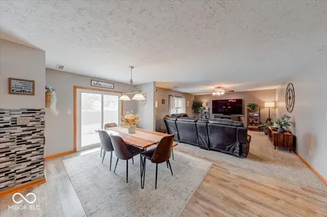 43 Pin Oak Court Whiteland IN 46184